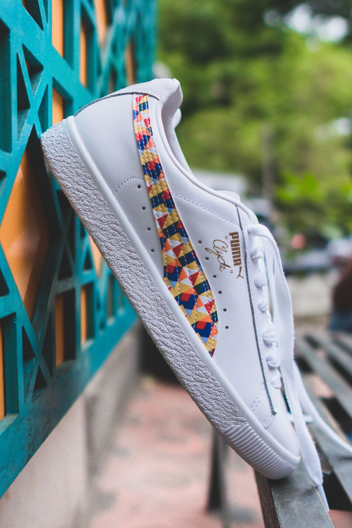 Puma Clyde / Кроссовки белые с этническим принтом