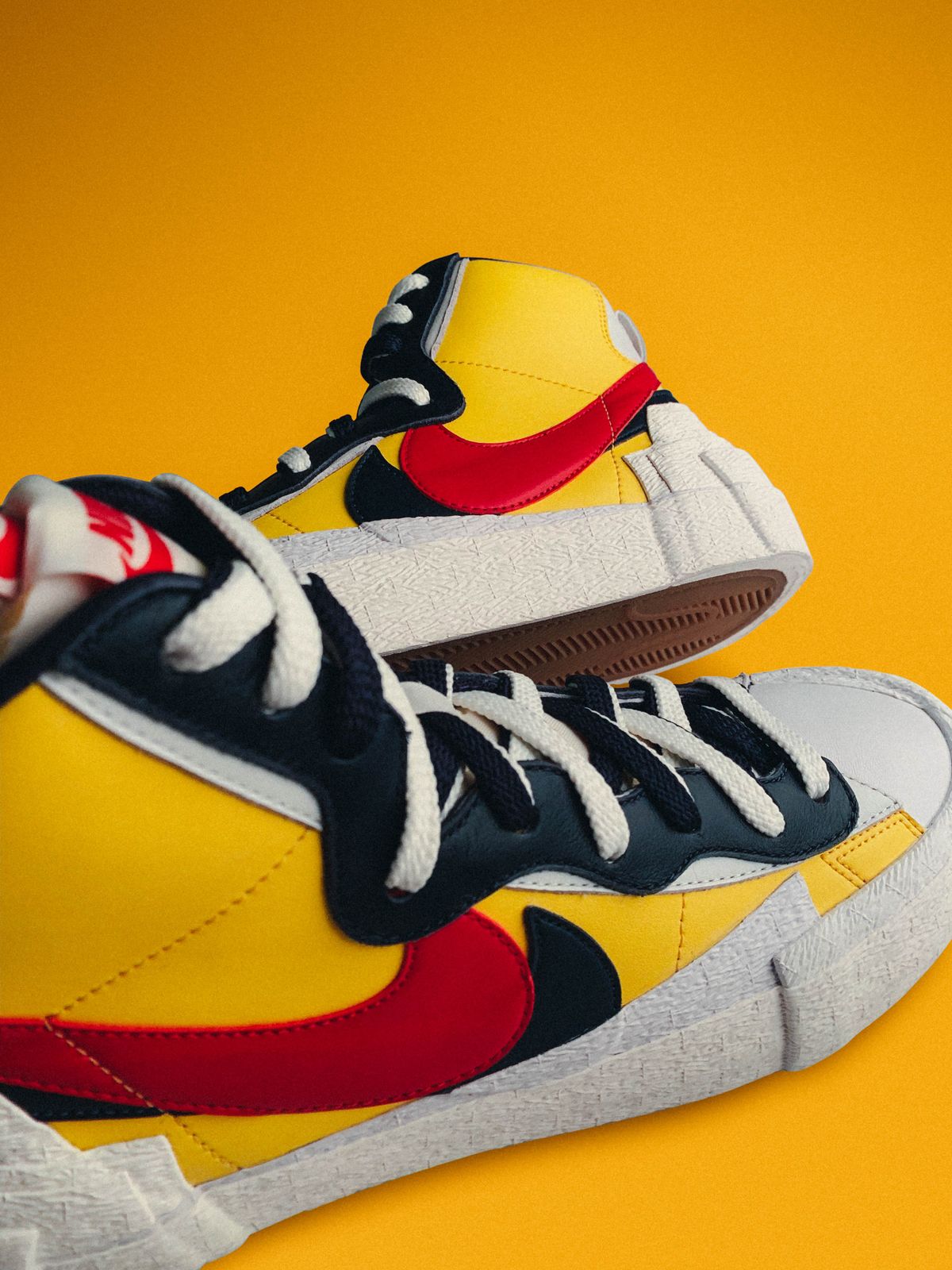 Nike Blazer Mid x Sacai / Кроссовки жёлто-чёрные с двойной подошвой